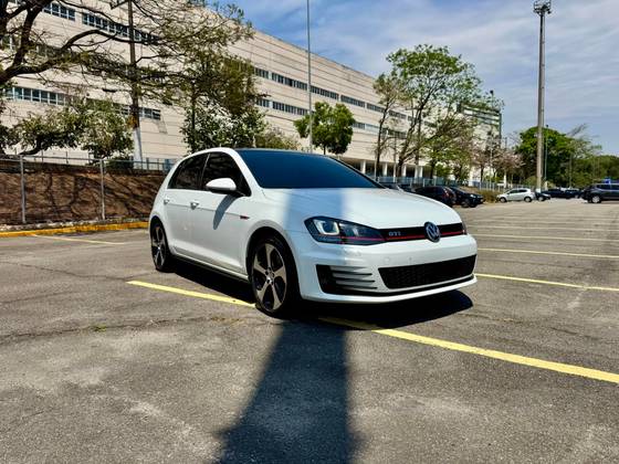 VOLKSWAGEN GOLF 2.0 TSI GTI 16V TURBO GASOLINA 4P AUTOMÁTICO VOLKSWAGEN GOLF 2.0 TSI GTI 16V TURBO GASOLINA 4P AUTOMÁTICO